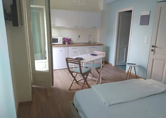 Emerald Blue * Skiathos-Stadt