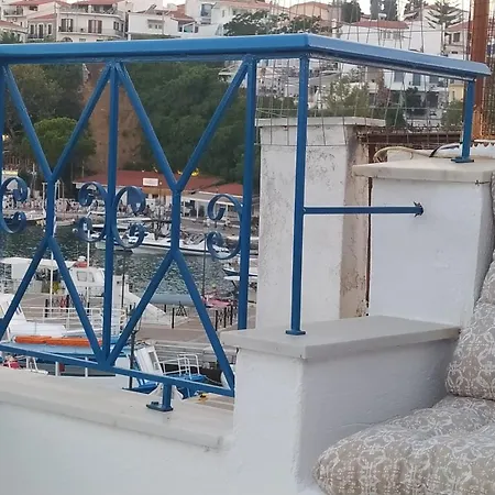 Emerald Blue העיירה סקיאתוס