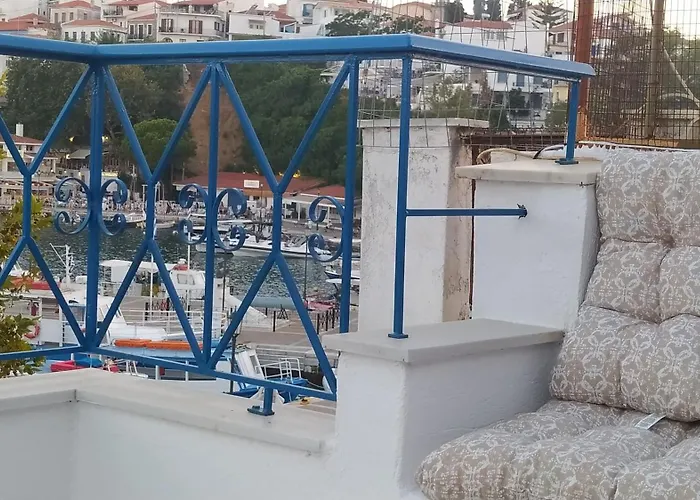 Emerald Blue העיירה סקיאתוס